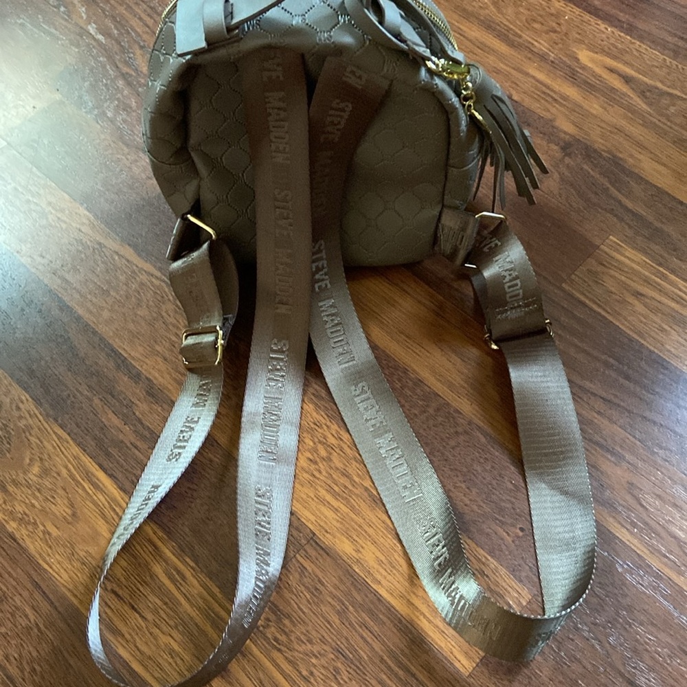 Steve Madden Backpack - Picture 2 of 3